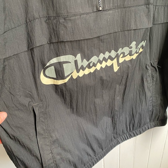 Champion windbreaker - Picture 2 of 6